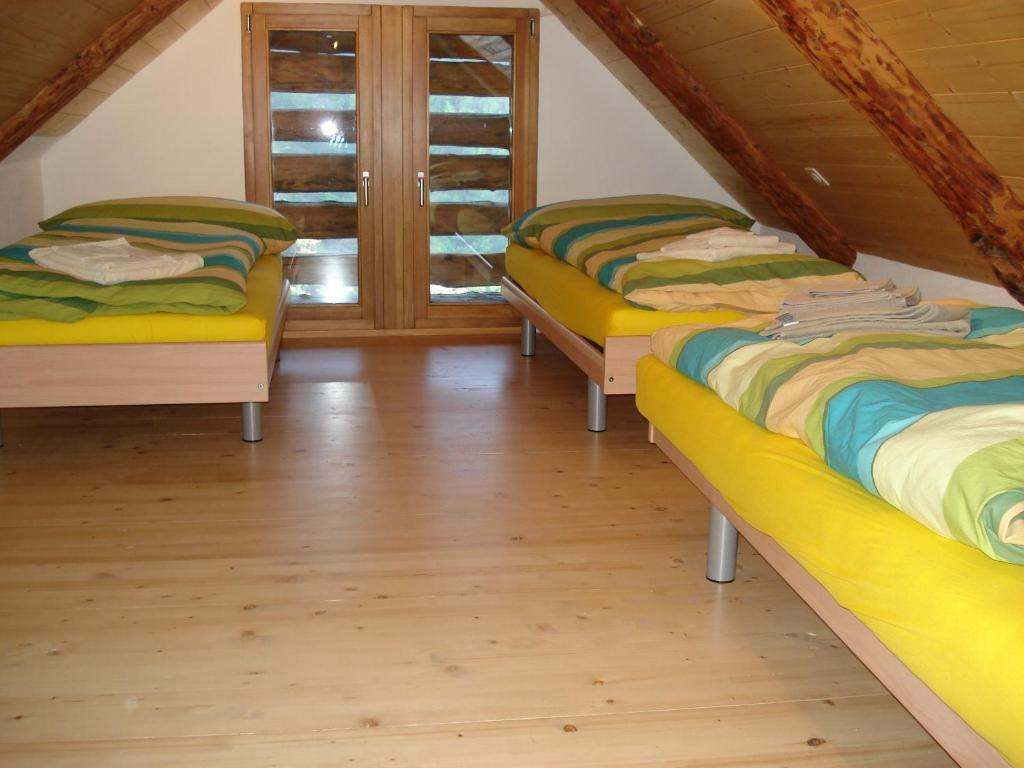 Ferienwohnung Rustico Pacifico Brontallo Zimmer foto